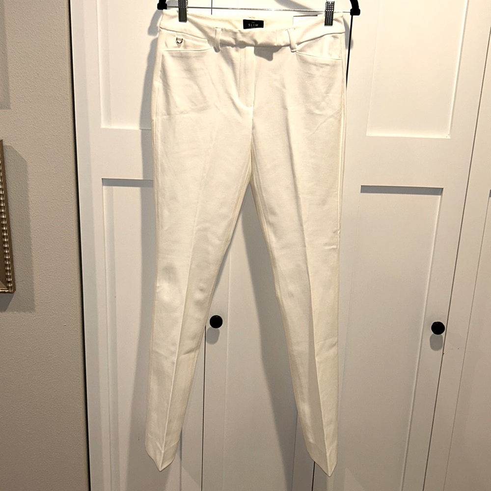 NWT White House Black Market Sz 4R. White (Ecru) slim pant.